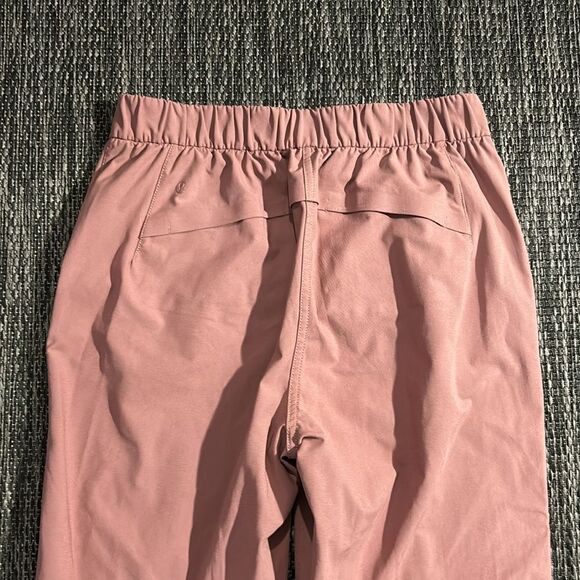 Lululemon Warpstreme High-Rise 7/8 Jogger - Picture 3 of 5